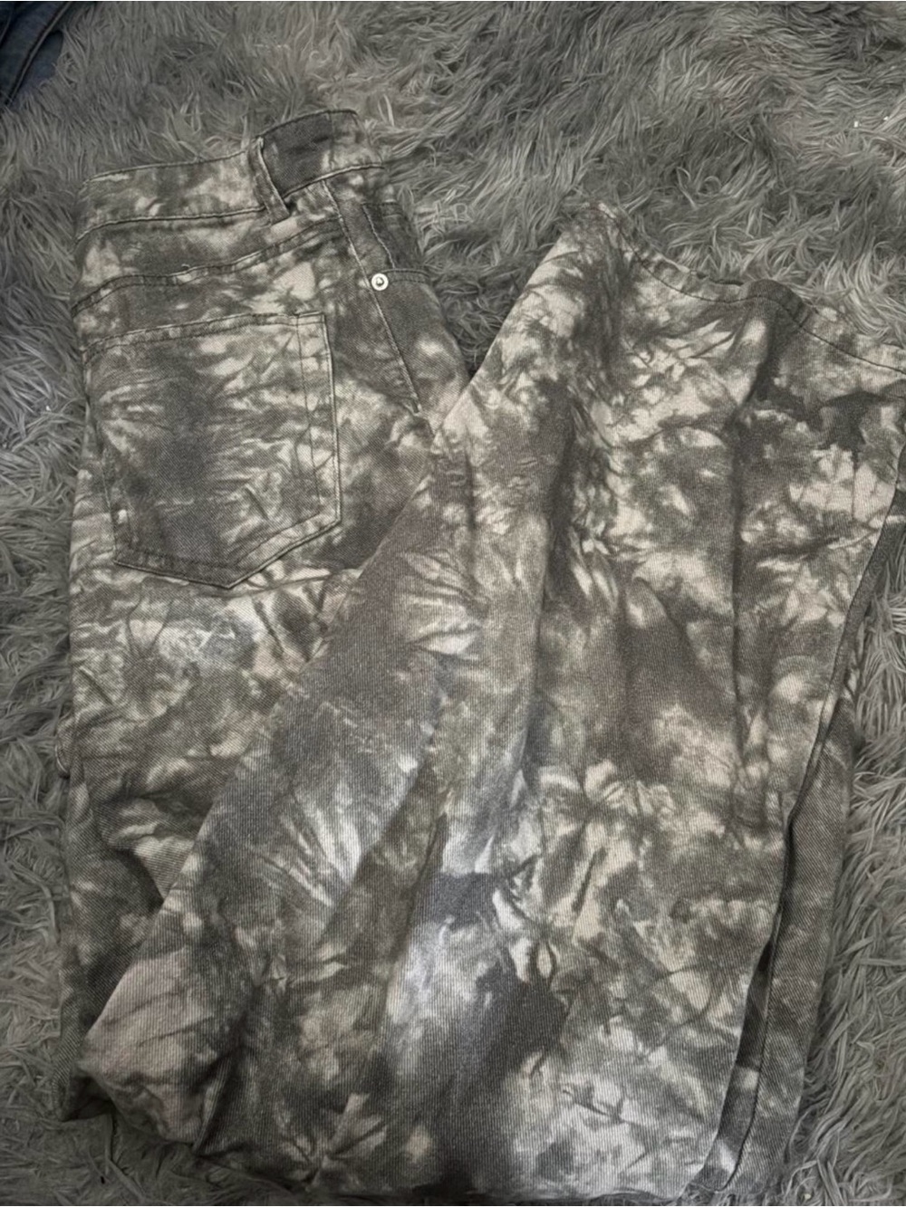 H&M Gray Tie-Dye Knit Pants - Picture 1 of 2